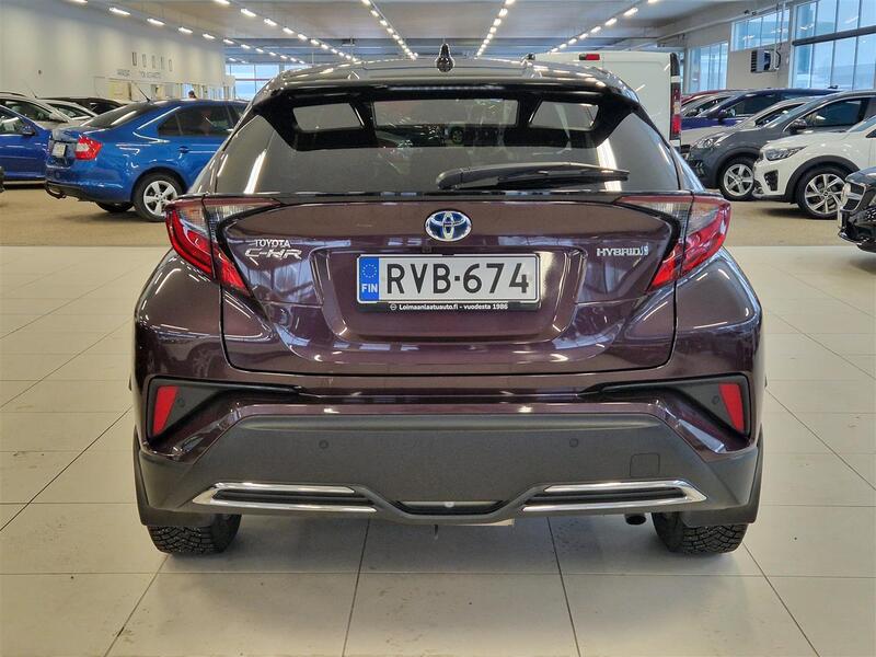 Toyota C-HR vaihtoauto