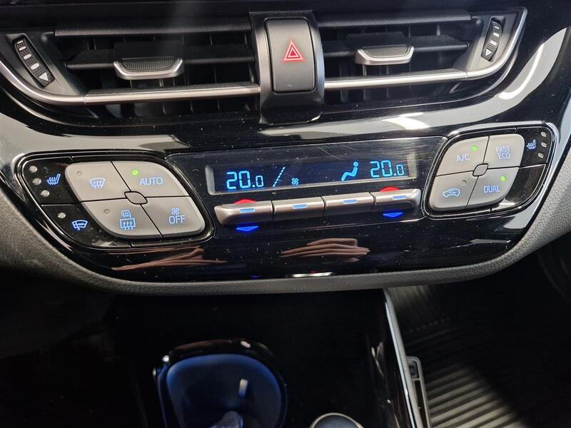 Toyota C-HR vaihtoauto