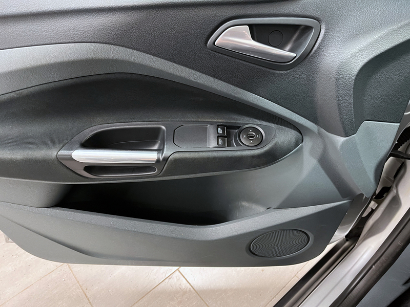 Ford C-MAX vaihtoauto