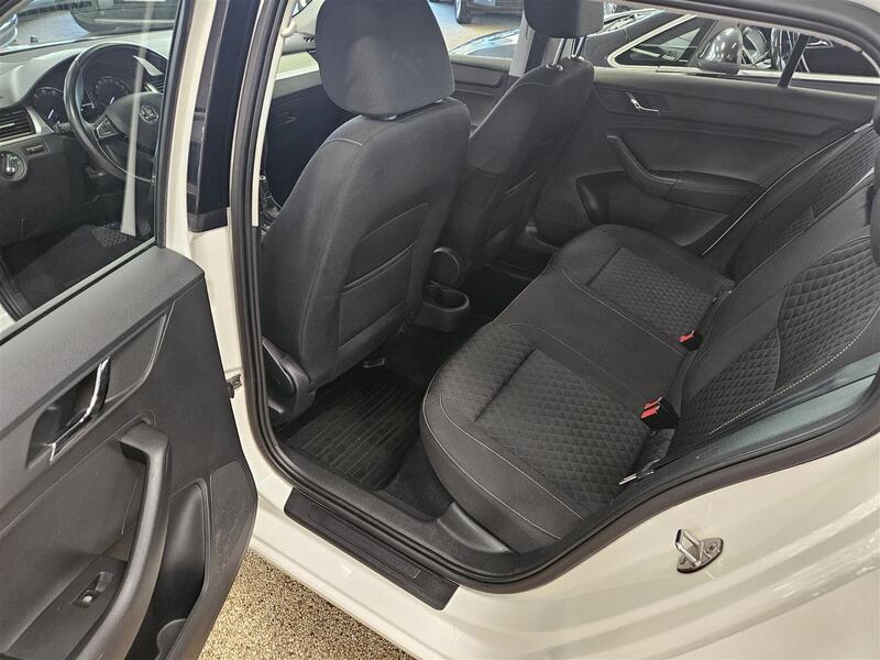 Skoda Rapid vaihtoauto