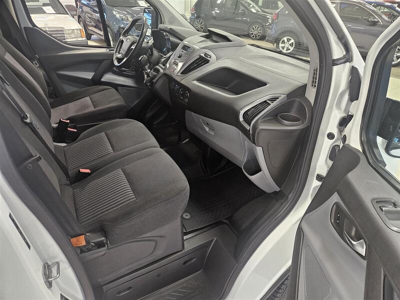 Ford Transit Custom vaihtoauto