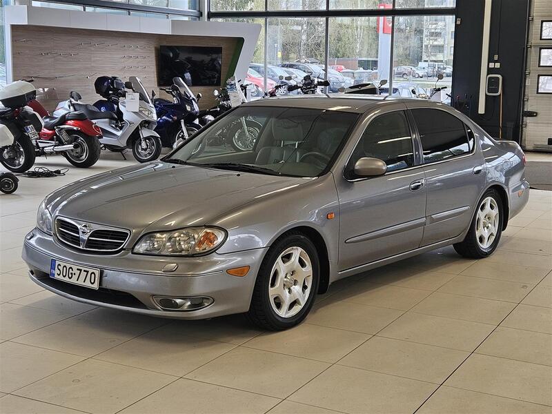 Nissan Maxima vaihtoauto
