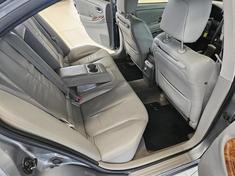 Nissan Maxima vaihtoauto