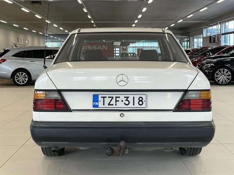 Mercedes-Benz 200 vaihtoauto