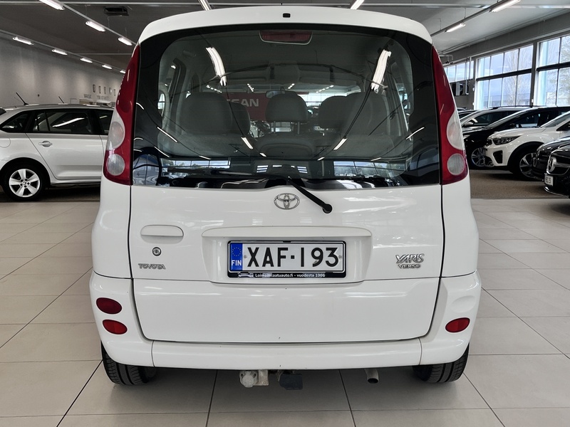 Toyota Yaris vaihtoauto
