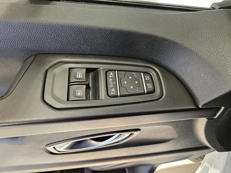 Nissan Primastar vaihtoauto