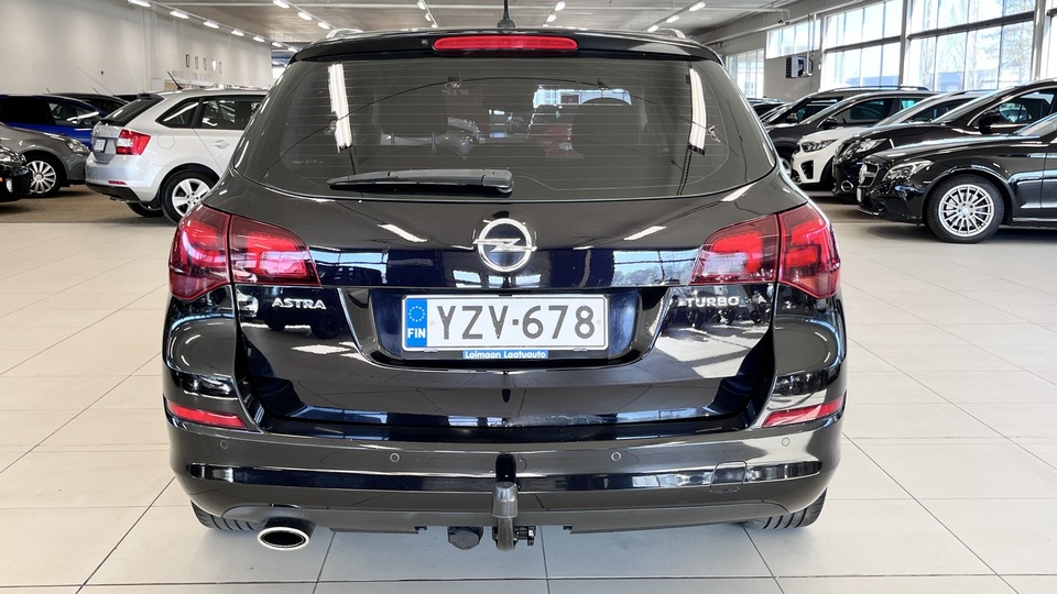 Opel Astra vaihtoauto