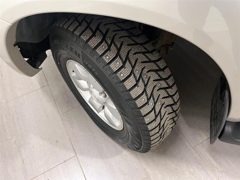 Toyota Hilux vaihtoauto