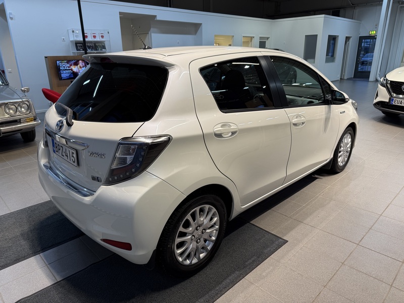 Toyota Yaris vaihtoauto