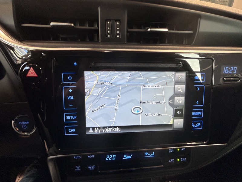 Toyota Auris vaihtoauto