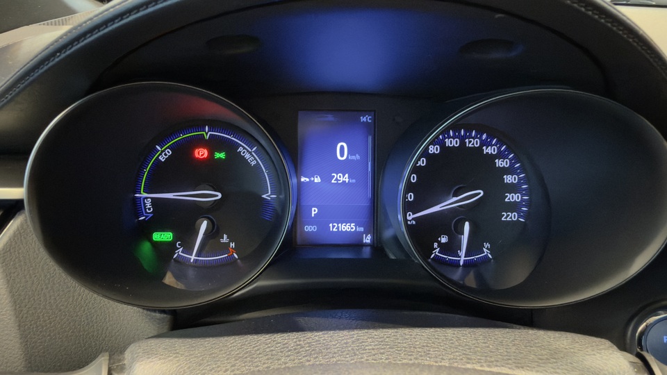 Toyota C-HR vaihtoauto