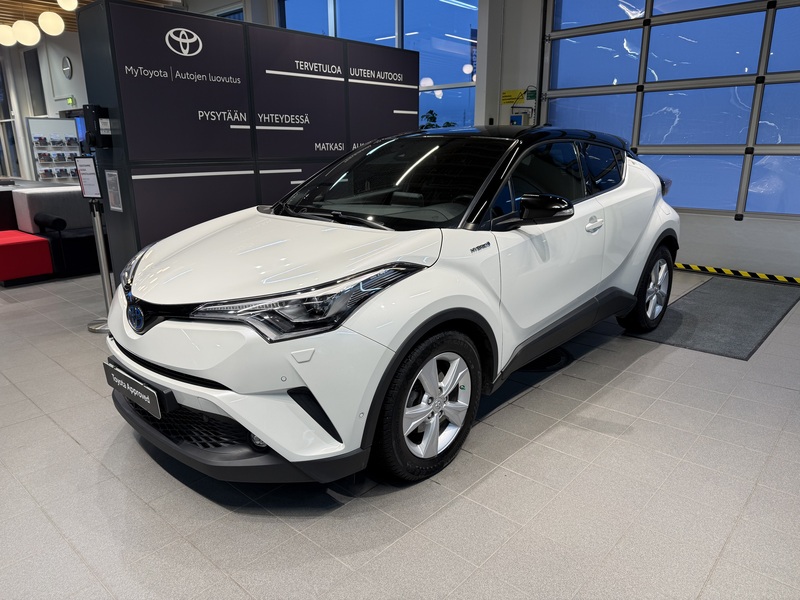 Toyota C-HR vaihtoauto