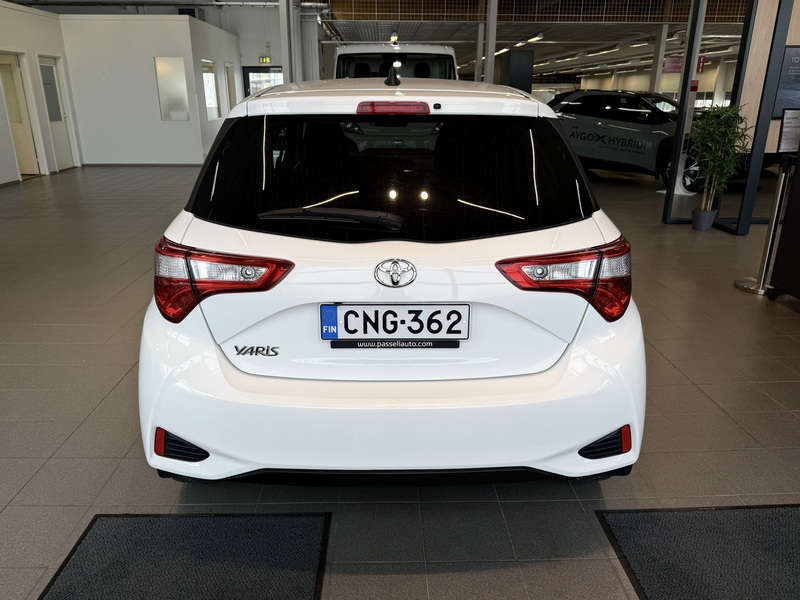 Toyota Yaris vaihtoauto