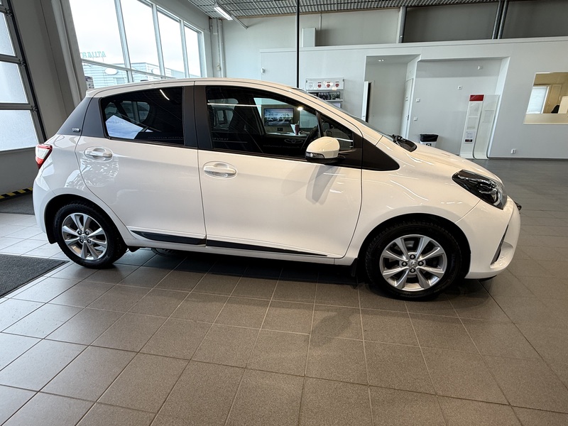 Toyota Yaris vaihtoauto