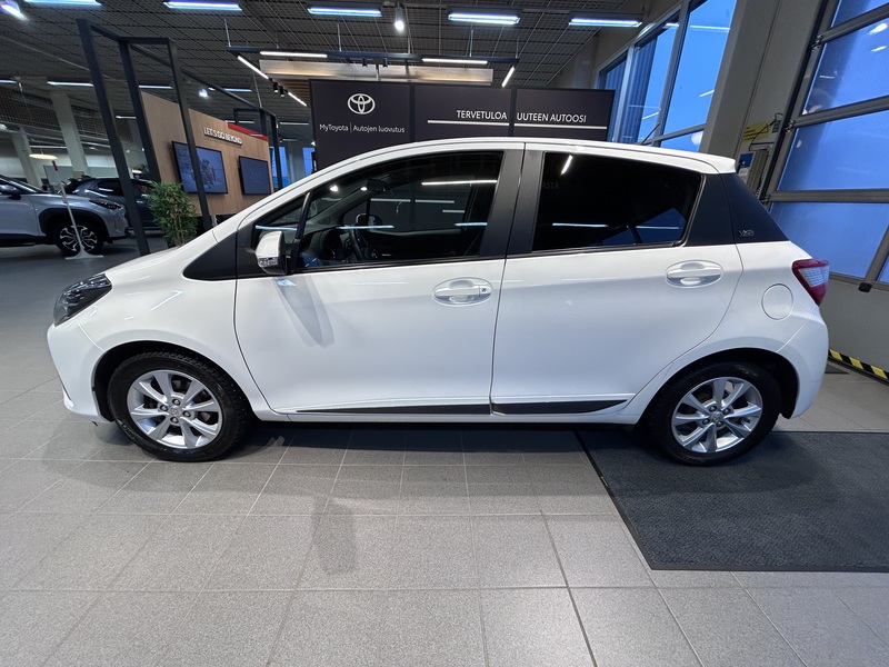 Toyota Yaris vaihtoauto
