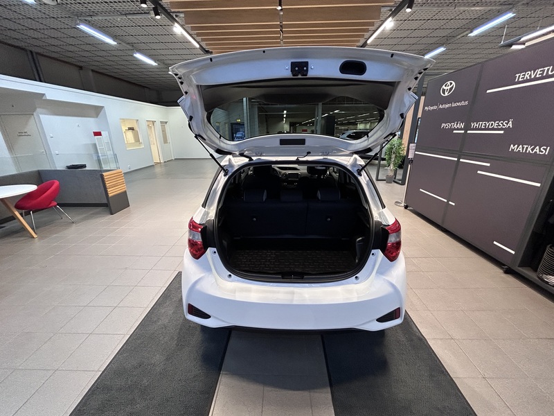 Toyota Yaris vaihtoauto