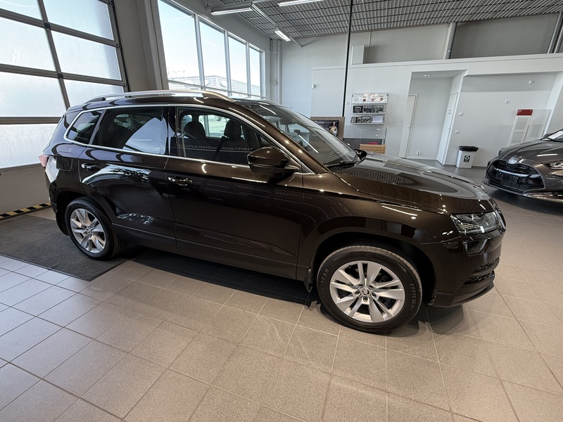 Skoda Karoq vaihtoauto
