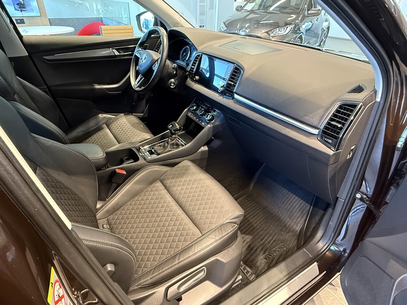 Skoda Karoq vaihtoauto