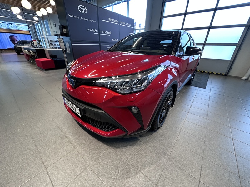 Toyota C-HR vaihtoauto