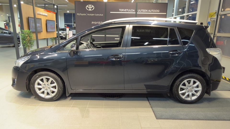 Toyota Verso vaihtoauto