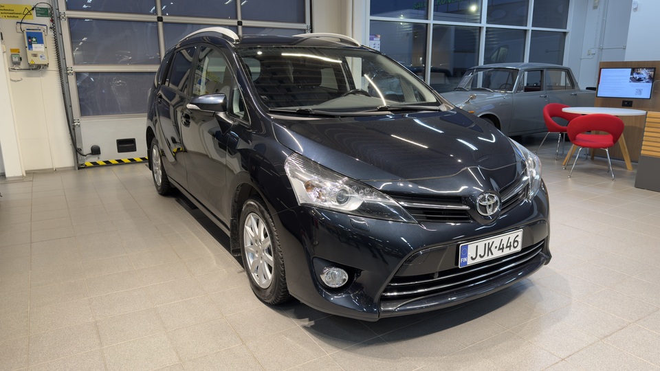 Toyota Verso vaihtoauto