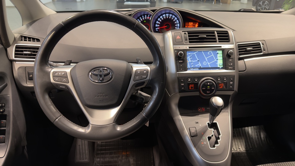 Toyota Verso vaihtoauto