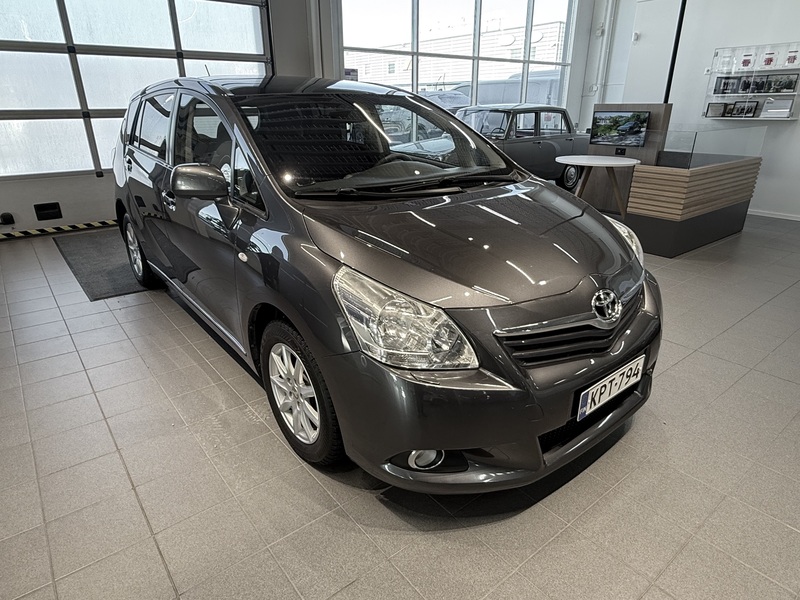 Toyota Verso vaihtoauto