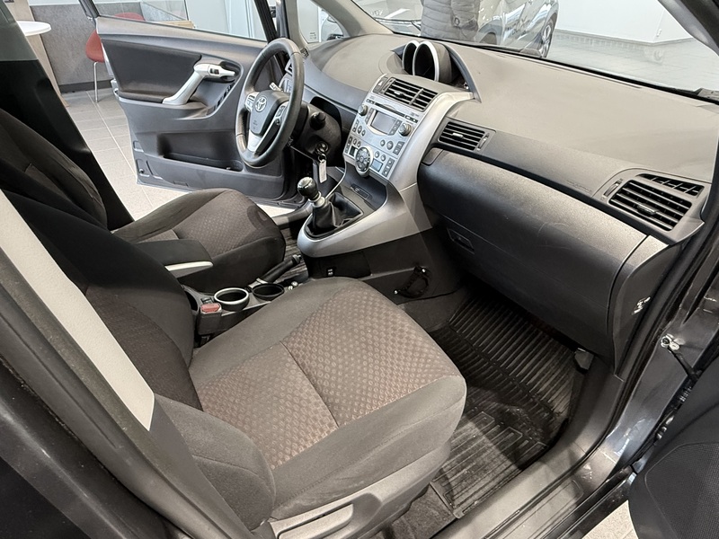 Toyota Verso vaihtoauto