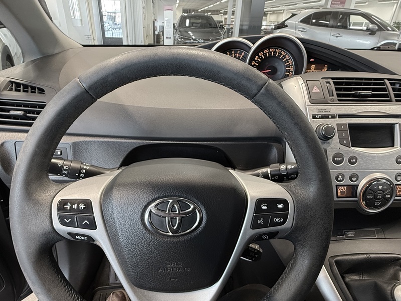 Toyota Verso vaihtoauto
