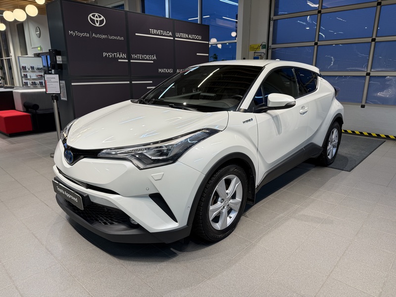 Toyota C-HR vaihtoauto