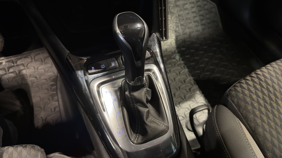 Opel Crossland X vaihtoauto