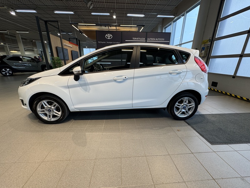Ford Fiesta vaihtoauto