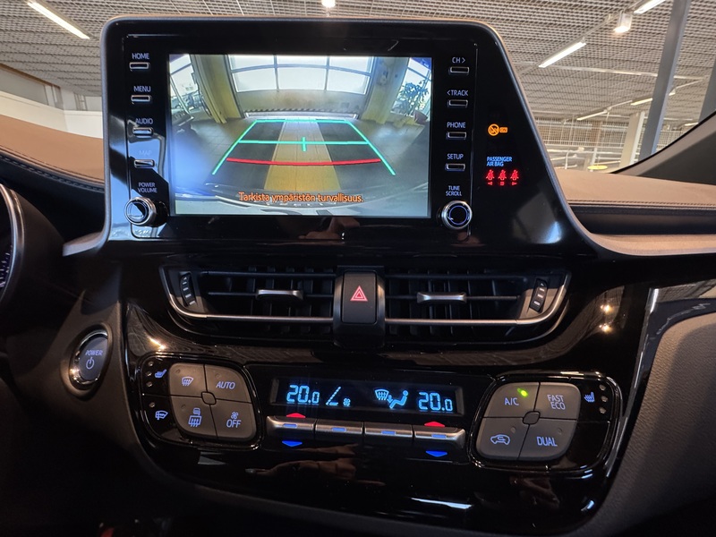 Toyota C-HR vaihtoauto