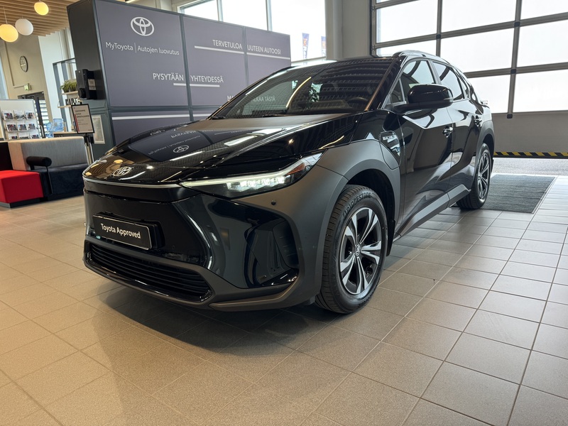 Toyota bZ4X vaihtoauto