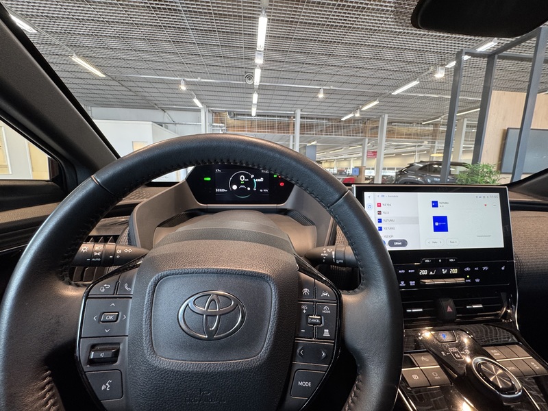 Toyota bZ4X vaihtoauto