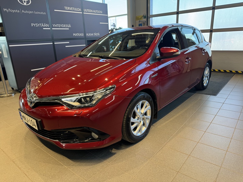 Toyota Auris vaihtoauto