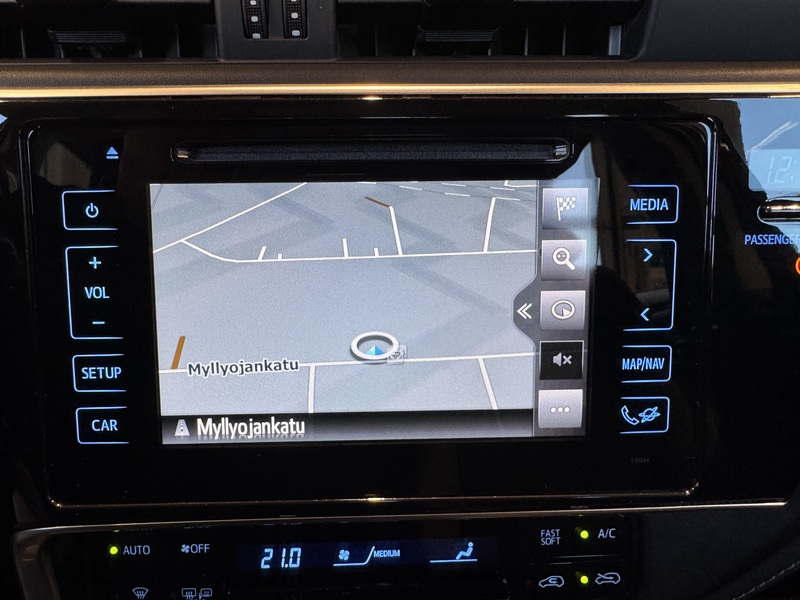 Toyota Auris vaihtoauto