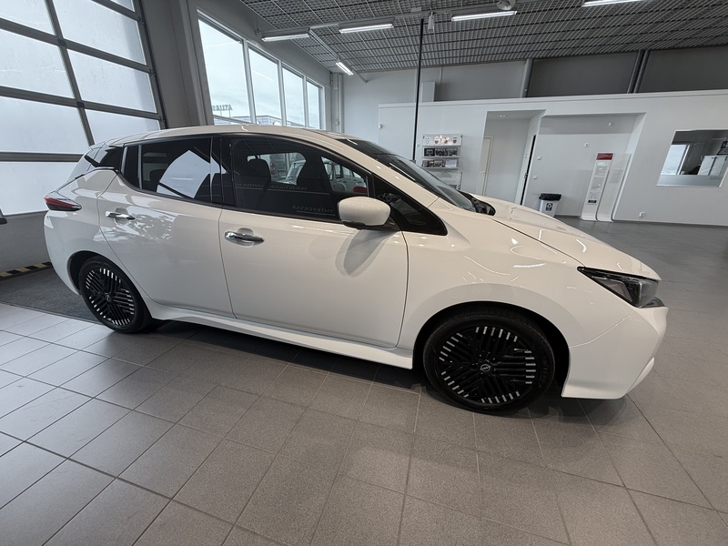 Nissan Leaf vaihtoauto