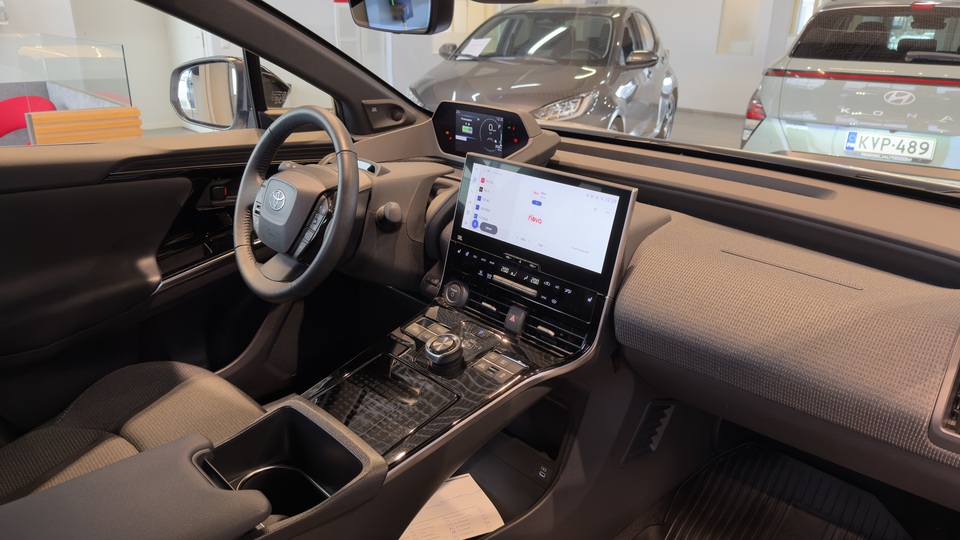 Toyota bZ4X vaihtoauto