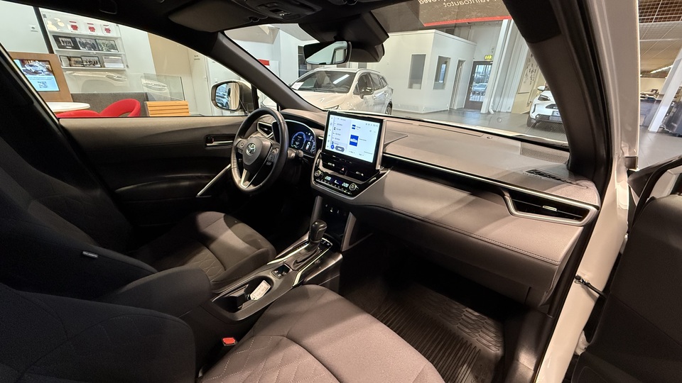 Toyota Corolla Cross vaihtoauto