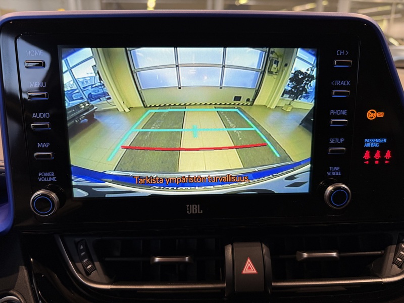 Toyota C-HR vaihtoauto