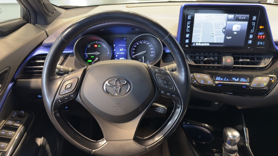 Toyota C-HR vaihtoauto
