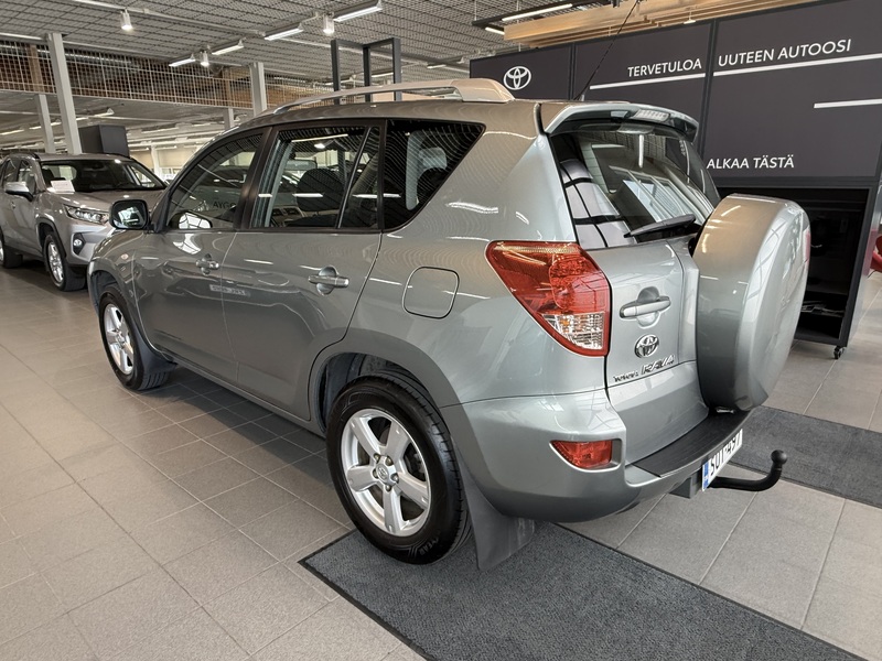 Toyota RAV4 vaihtoauto