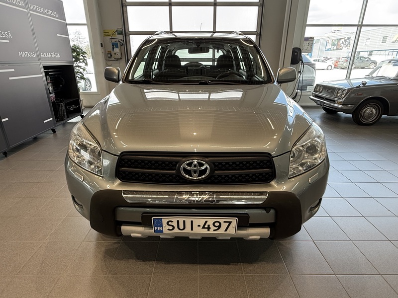 Toyota RAV4 vaihtoauto