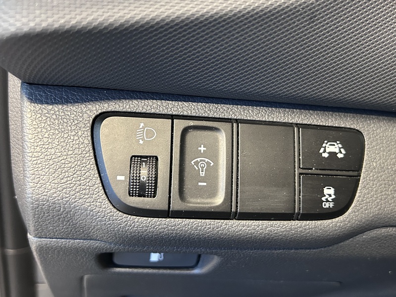 Hyundai IONIQ hybrid vaihtoauto