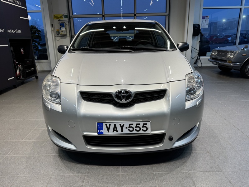 Toyota Auris vaihtoauto