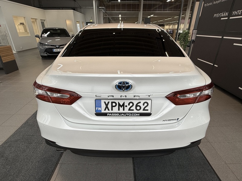 Toyota Camry vaihtoauto