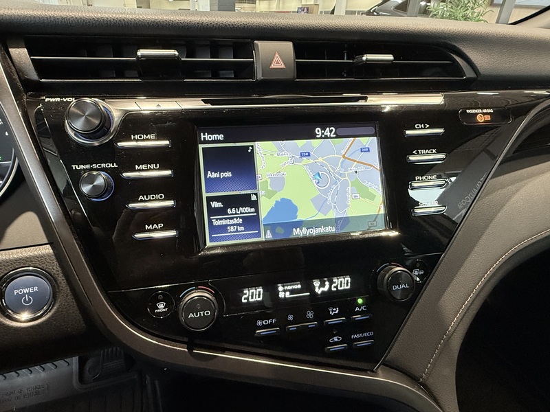 Toyota Camry vaihtoauto
