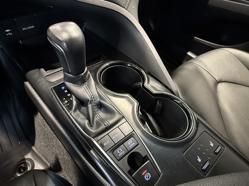 Toyota Camry vaihtoauto