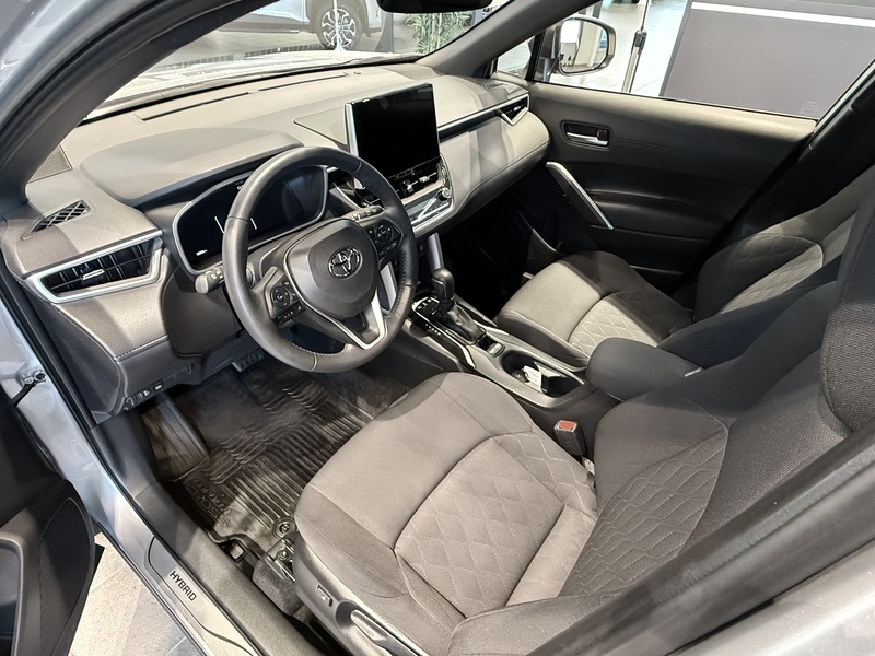 Toyota Corolla Cross vaihtoauto